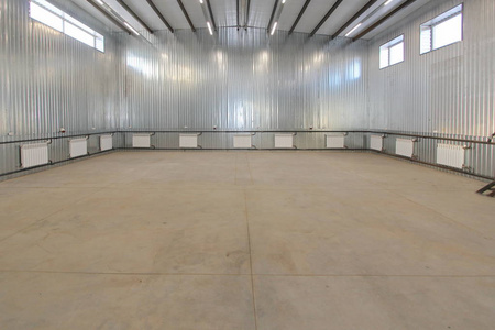 存储空地下室图片