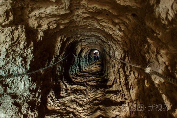 岩石隧道在山penyal天然公园difac