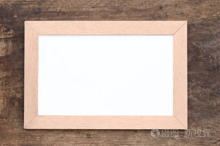 空白白板上木背景