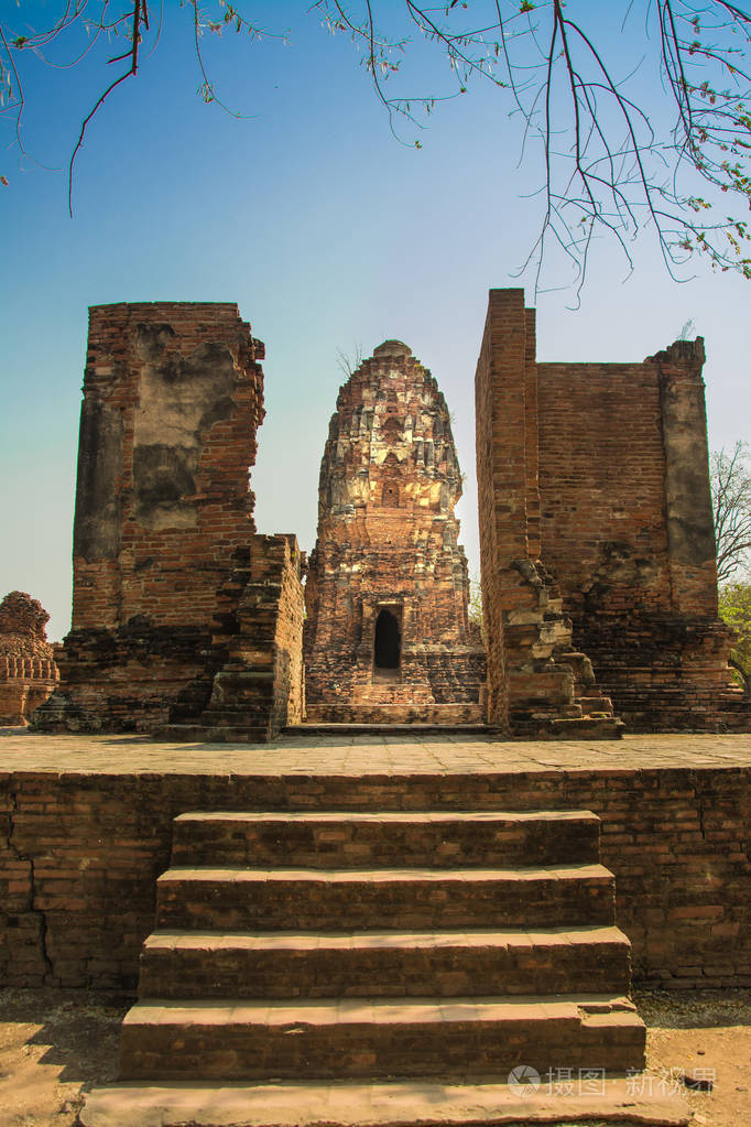 泰国大城遗址和古董在大城府历史公园