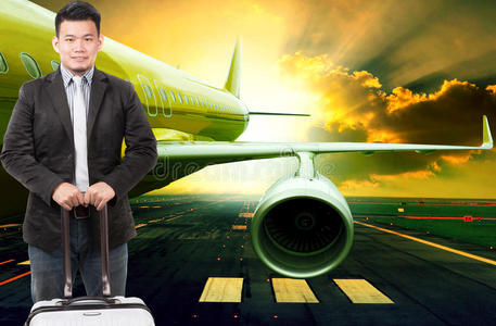 公司 飞行员 喷气式飞机 旅行 行李 航空 城市 离开 商业