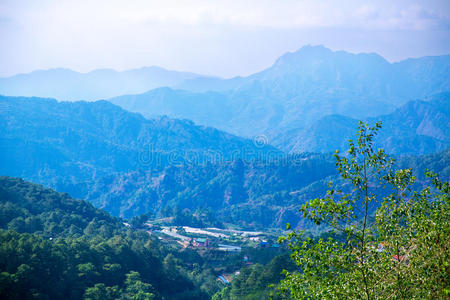 美丽的山景