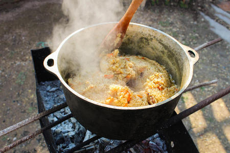 热的 冒险 勺子 准备 大锅 晚餐 野餐 厨房 食物 自然