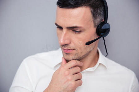 男人 顾客 呼叫 顾问 商人 离开 面对 代理人 电话 商业