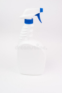 空白白色喷雾瓶隔离在白色
