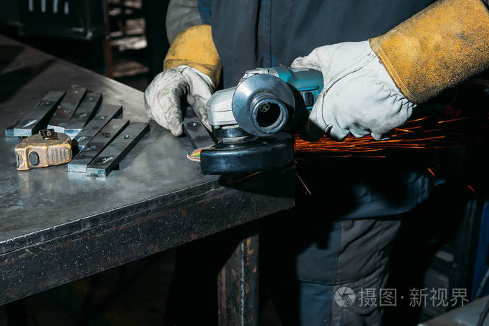 从金属抛光磨床火花