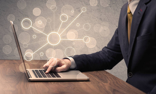 电脑工作者图片