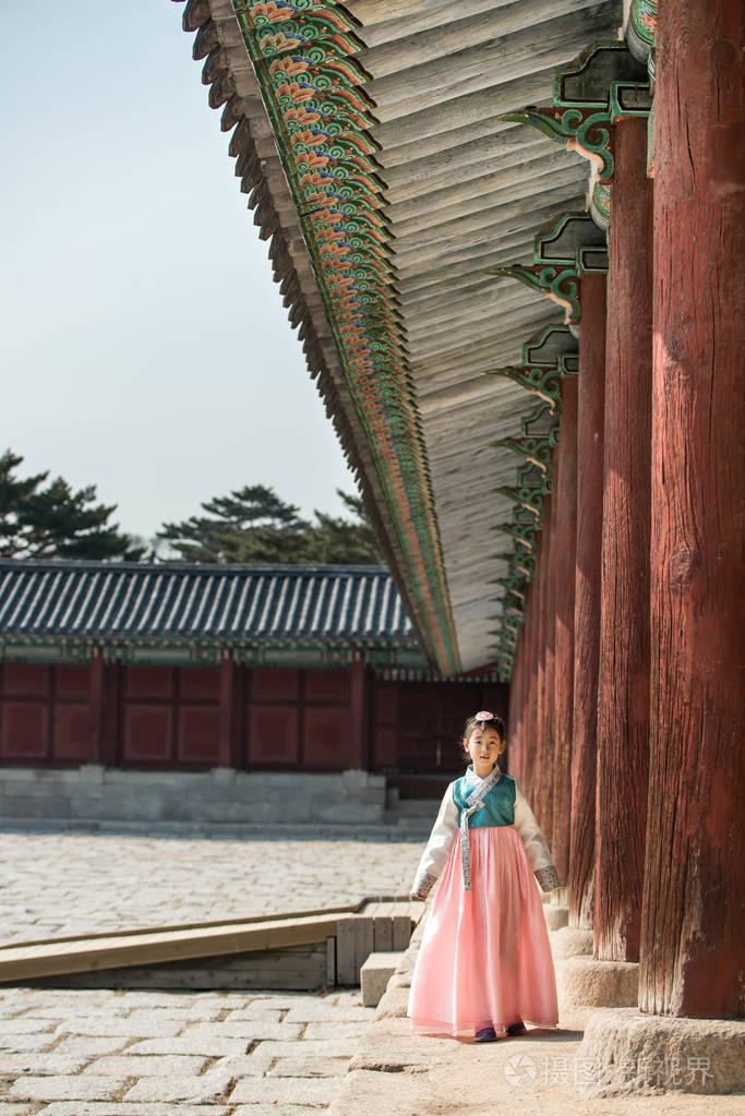 在景福宫，传统韩服韩服的韩国美女