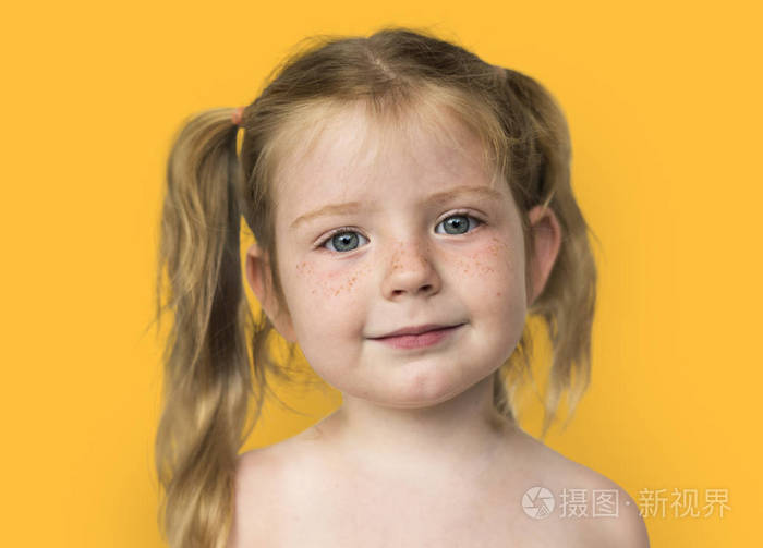 小可爱的白人女孩