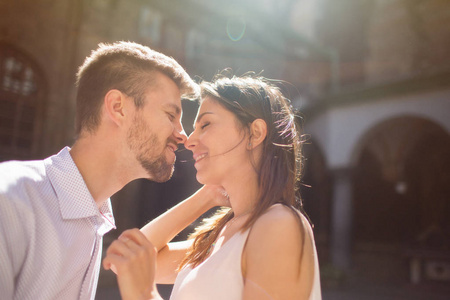 极简主义内部在柔和的颜色