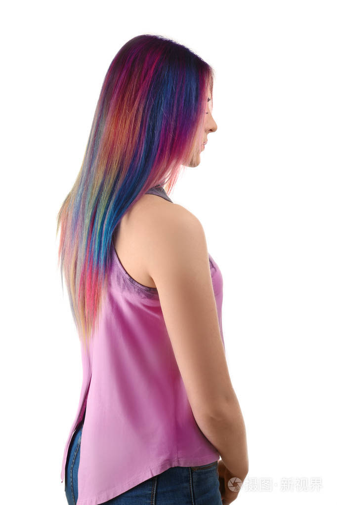 头发染成五颜六色的女人