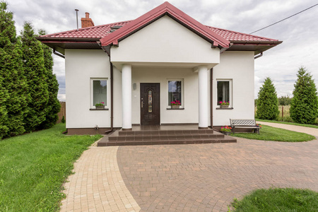 独栋房子的外观图片