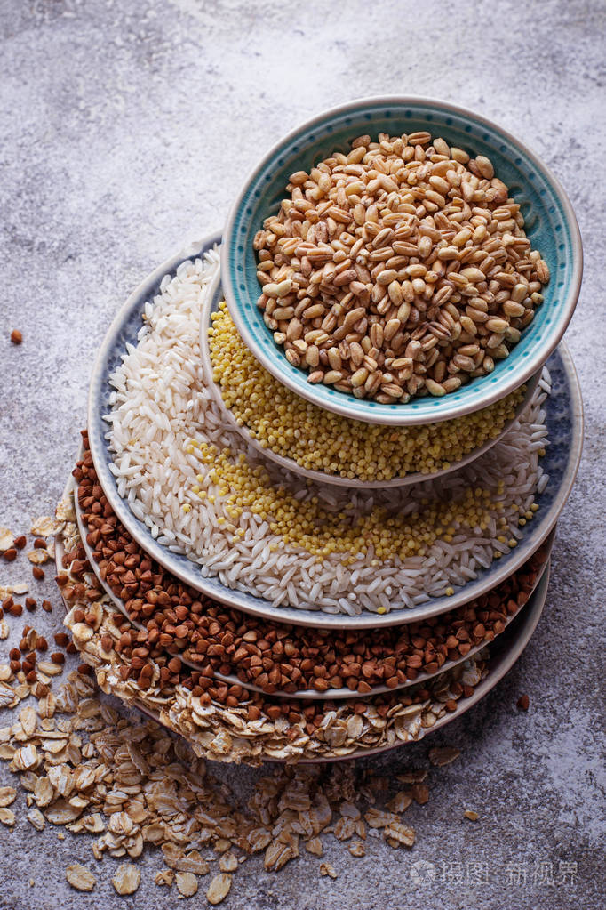 不同类型的去壳大米面粉小麦燕麦粉燕麦b