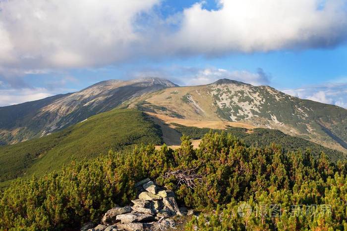 罗马尼亚carpathiretezat山