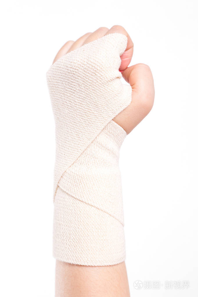 女孩的手用弹性绷带