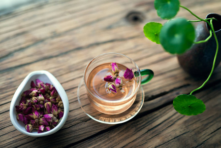 有玫瑰干花玫瑰花茶杯子图片