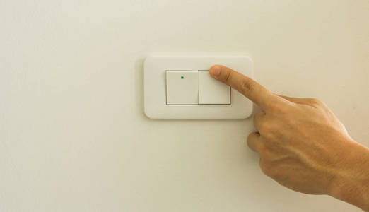 关闭电灯开关照片