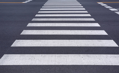 道路斑马线图片