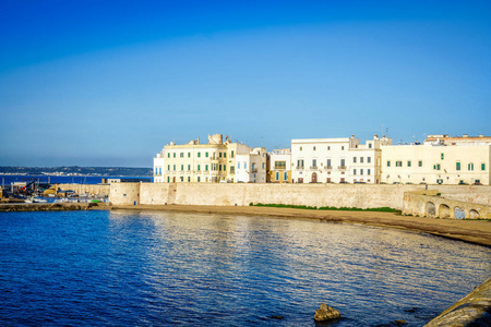 美丽的加里波利,意大利的全景照片