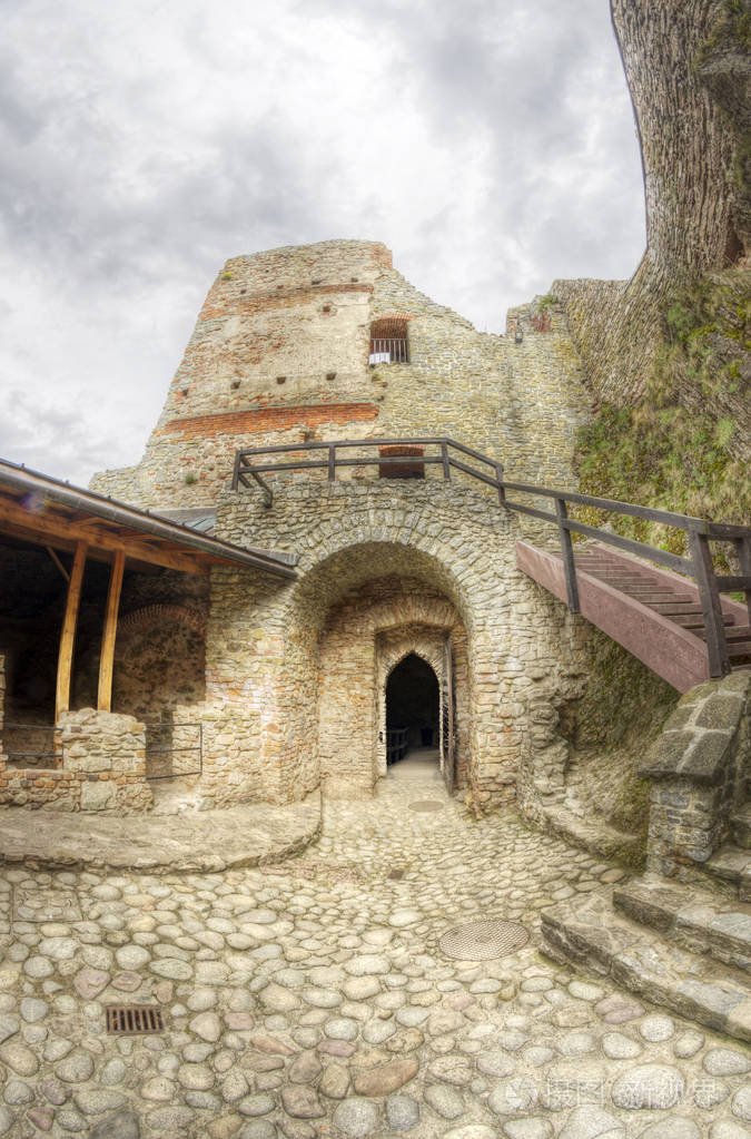 Czorsztyn 城堡废墟