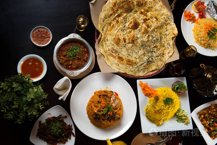 各种阿拉伯菜肴的详细视图