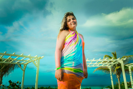 游泳池是在户外图片