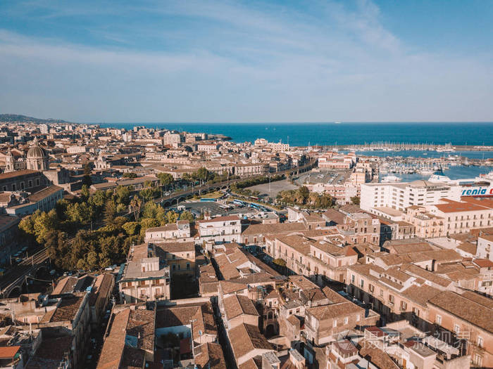 西西里岛卡塔尼亚市美丽的鸟瞰图