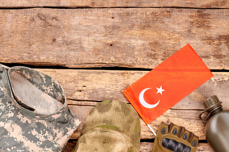 土耳其军队战士物品平的放置图片