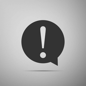 在泡沫中的欧元符号在灰色背景上隔离的圆圈图标中的感叹号.