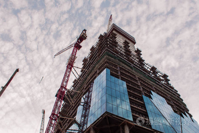 高层建筑施工.建筑起重机和摩天大楼