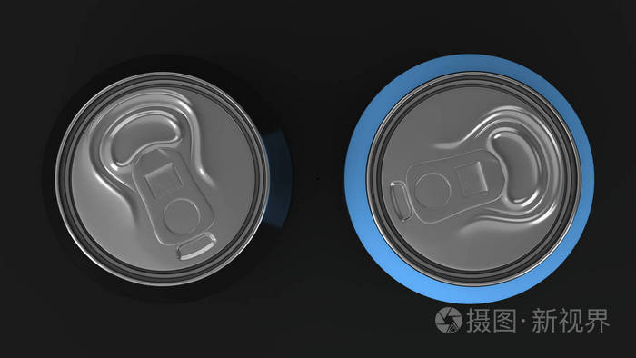 两个小的黑色和蓝色铝苏打罐模拟黑色背景。 罐装啤酒或饮料。 三维渲染图