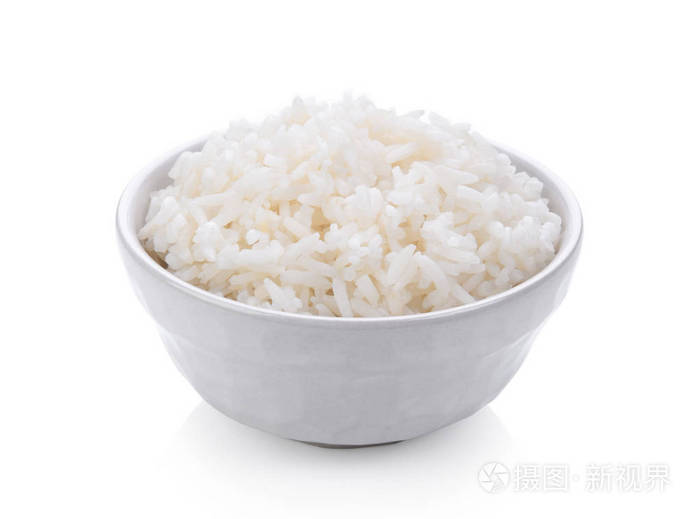 白色背景碗里的米饭