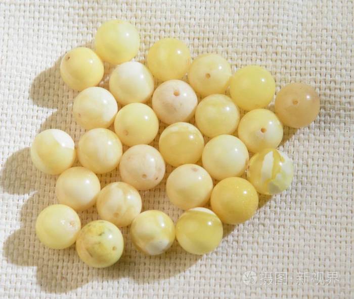 黄色的浅琥珀色黄色的淡琥珀色黄色的淡琥珀色黄色的淡琥珀色