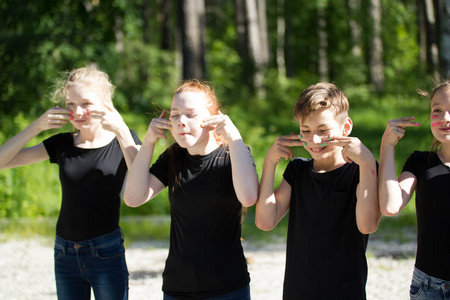 户外玩耍阳光图片