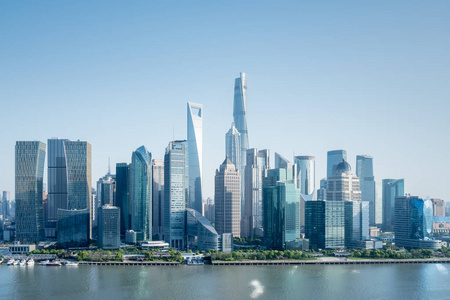 现代的神奇女侠黄浦江畔现代金融大厦中国神奇城市照片