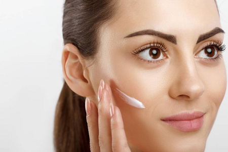 面漆辊涂和美元图片