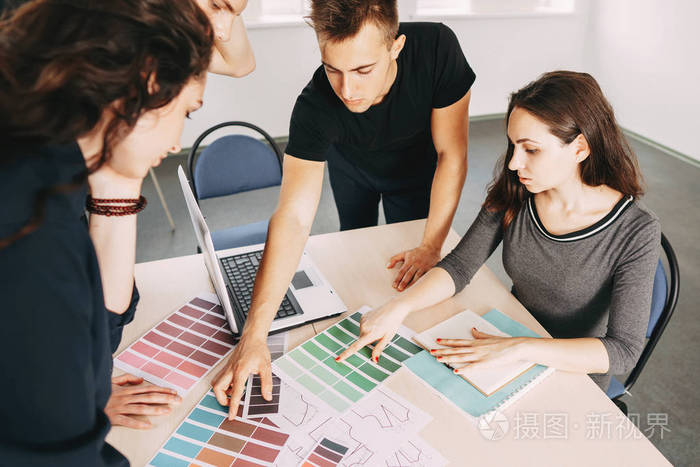 团队合作设计,集思广益,人们办公理念.