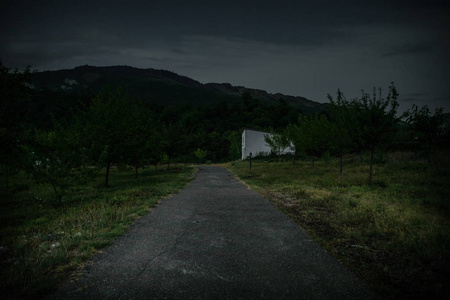 乡村月亮的图片图片