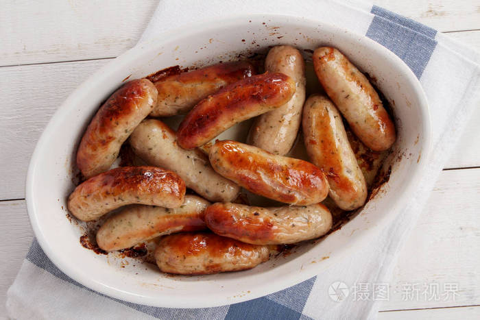 煮熟的英国猪肉香肠