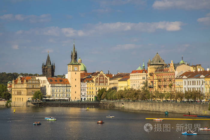 布拉格城市景观与 Vitava 河, 捷克共和国