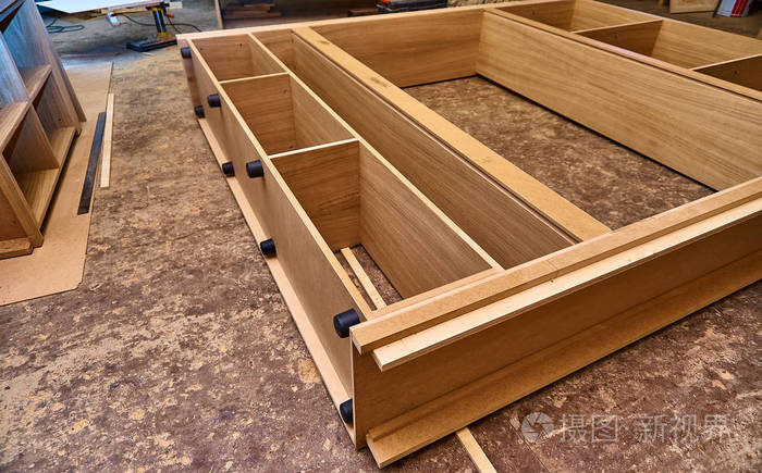 木材加工. 细木工的工作. 木制家具. 木材生产详情