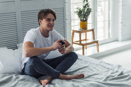 帅哥玩小弟弟图片