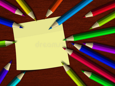 彩色铅笔躺在木桌上，上面有纸条