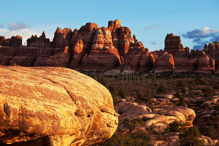 峡谷地带图片-峡谷地带素材-峡谷地带插画-摄图新视界