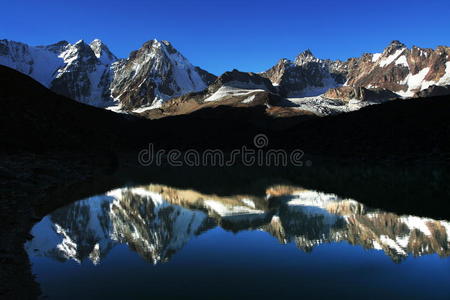 高山湖泊