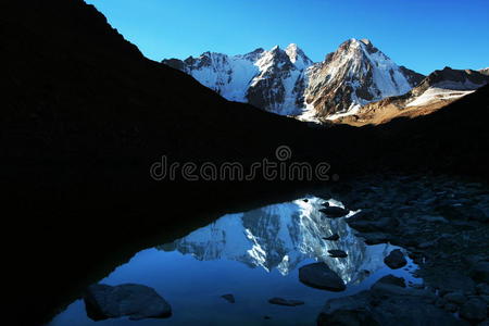 高山湖泊