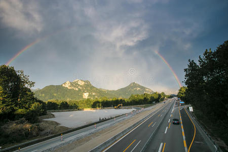复制 全景 阿尔卑斯山 公路 摇篮 对称 天空 地平线 风景