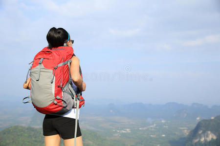 享受 背包客 公园 风景 石灰石 森林 悬崖 头发 目的地