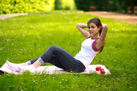 运动 健身 外部 行动 公园 美女 练习 能量 美丽的 身体