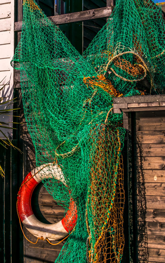 法国向乌克兰运送280公里长旧渔网以抵挡俄无人机突击